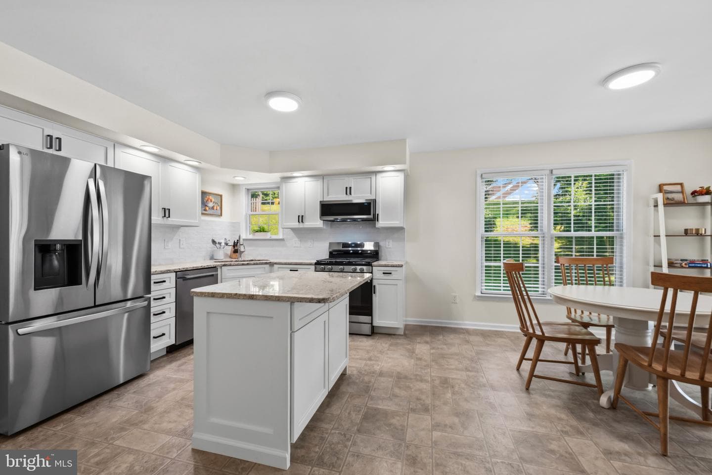 145 Lakeside Drive photo 12