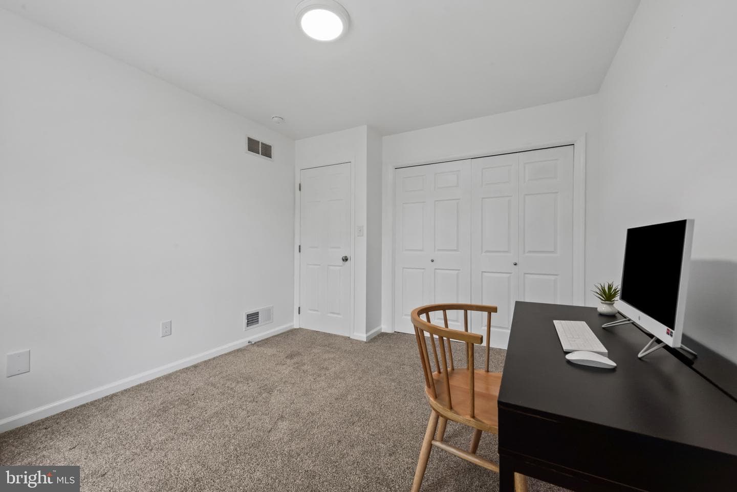 145 Lakeside Drive photo 31