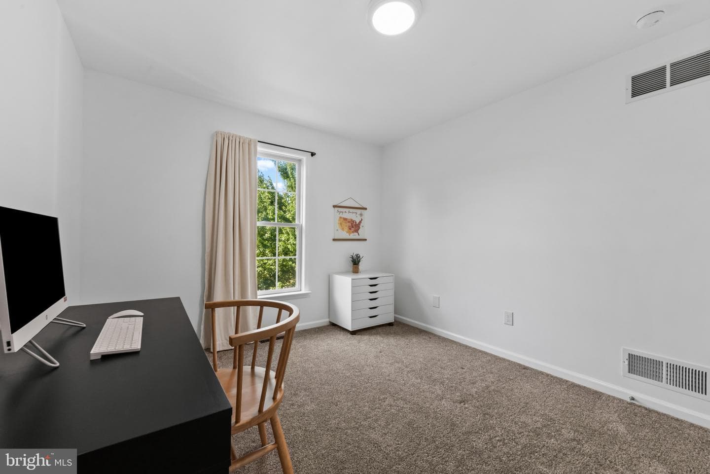 145 Lakeside Drive photo 32