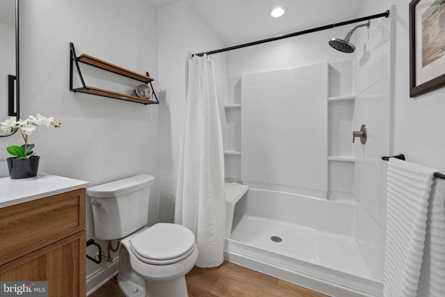 145 Lakeside Drive photo 43