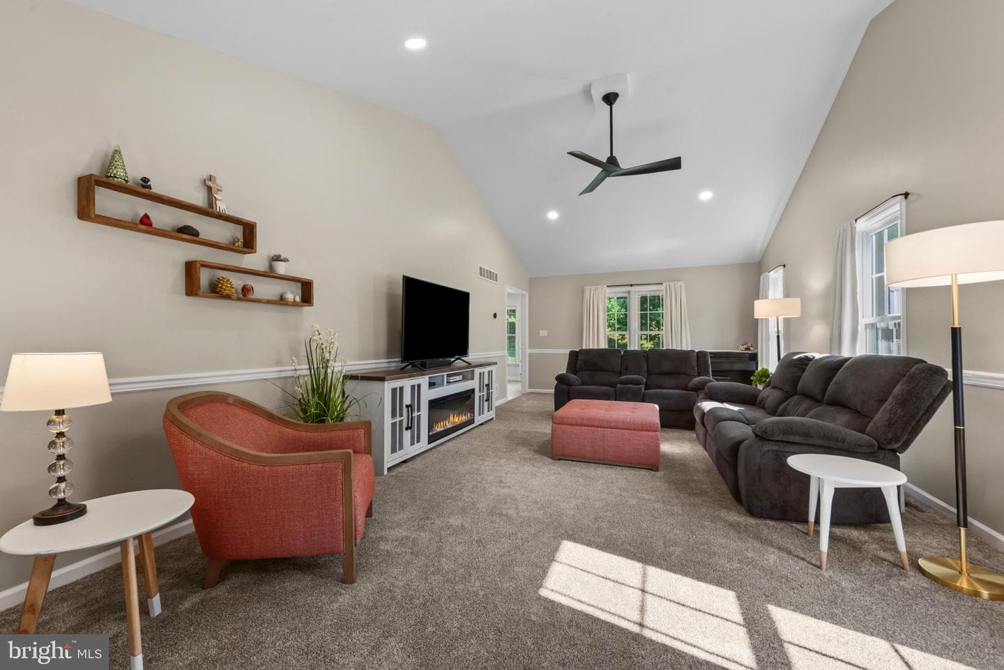 145 Lakeside Drive photo 6