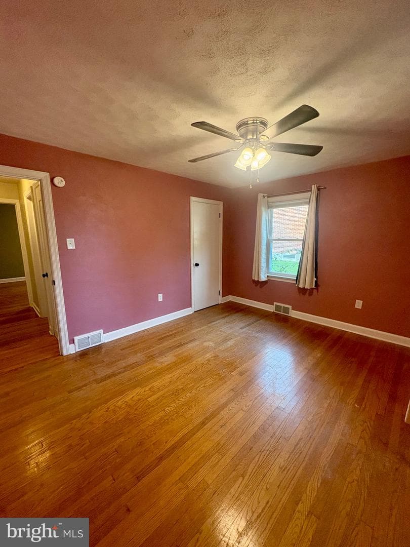 2166 Ridgewood Road photo 6