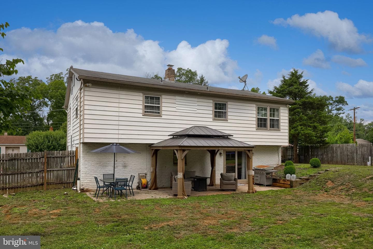 2520 Log Cabin Road, York
