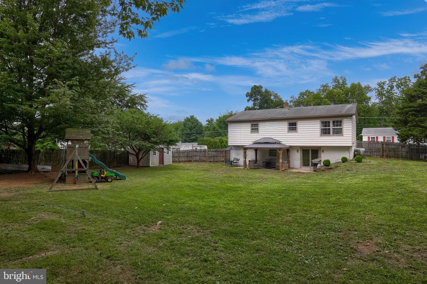 2520 Log Cabin Road photo 6