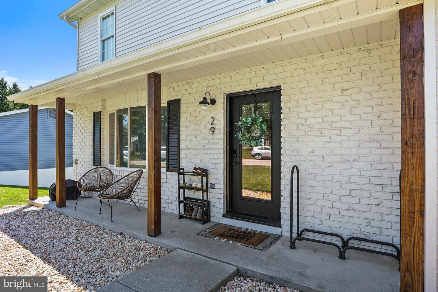 29 Colonial Drive photo 4
