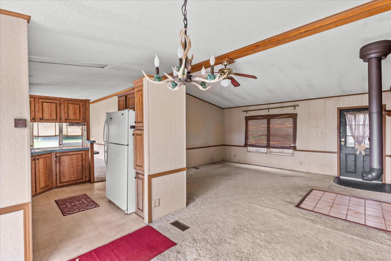 333 Newcomer Road photo 82
