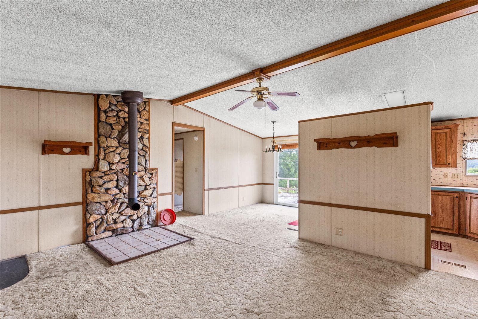 333 Newcomer Road photo 83