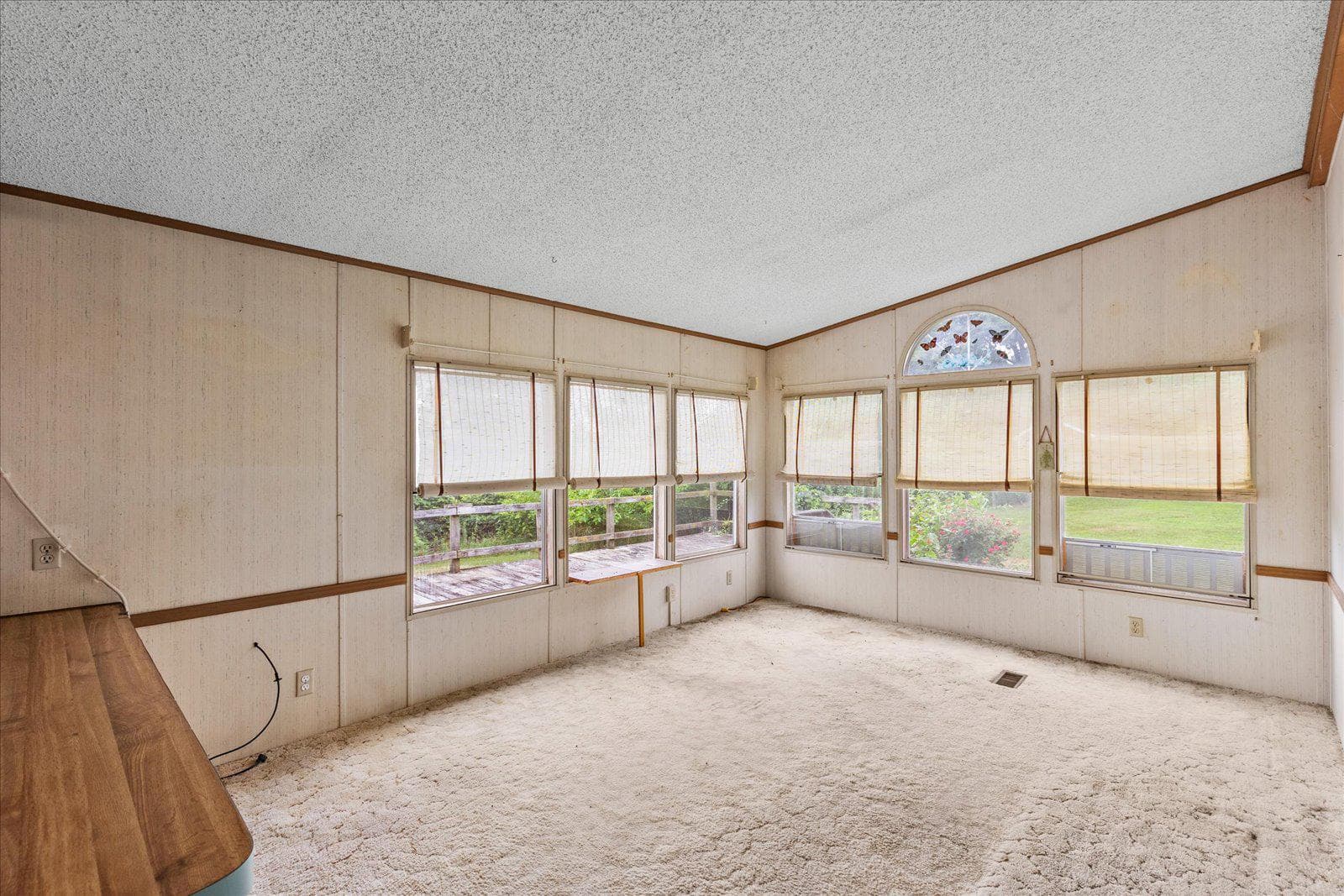 333 Newcomer Road photo 85