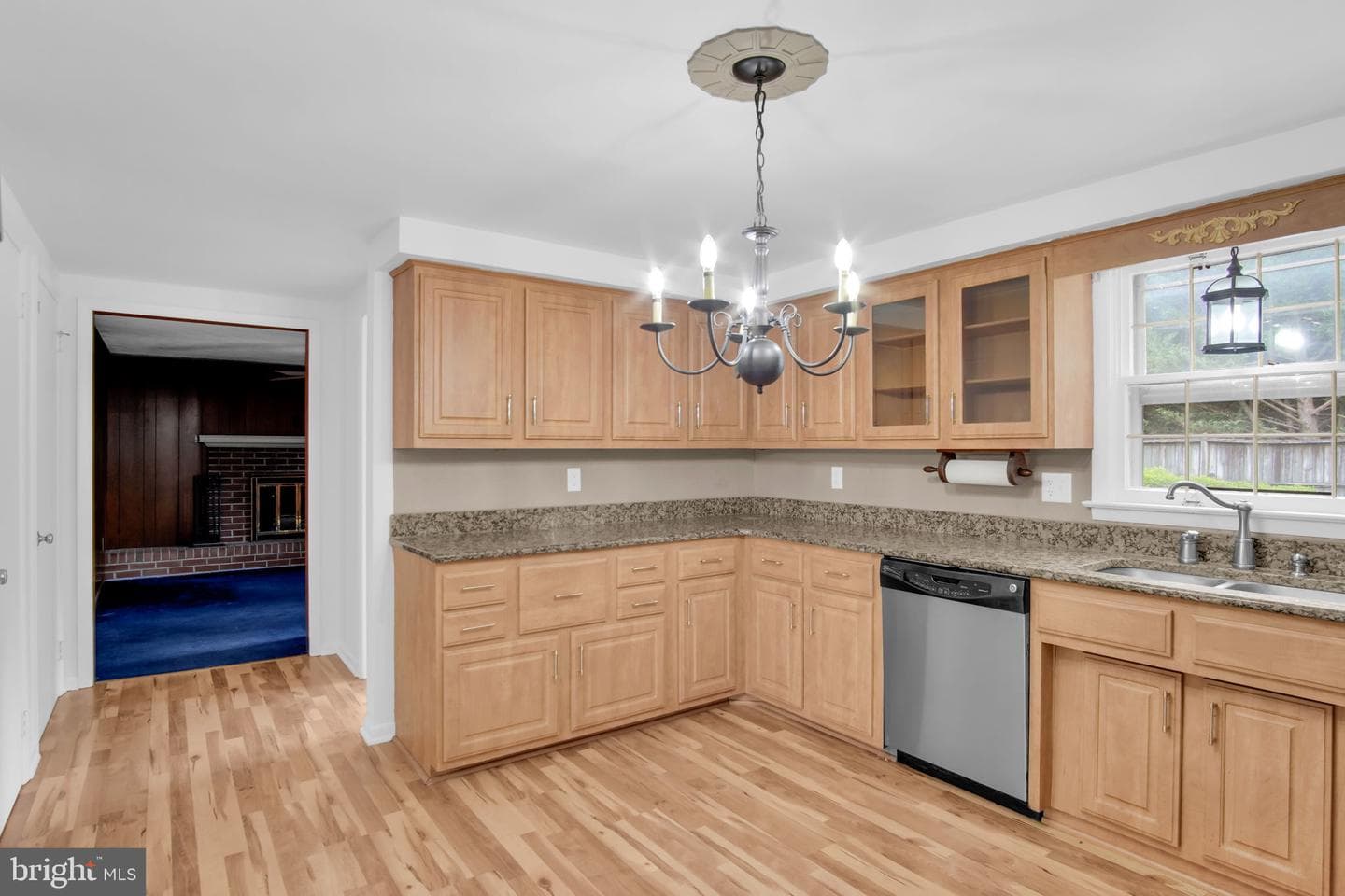 811 Greenbriar Road photo 20