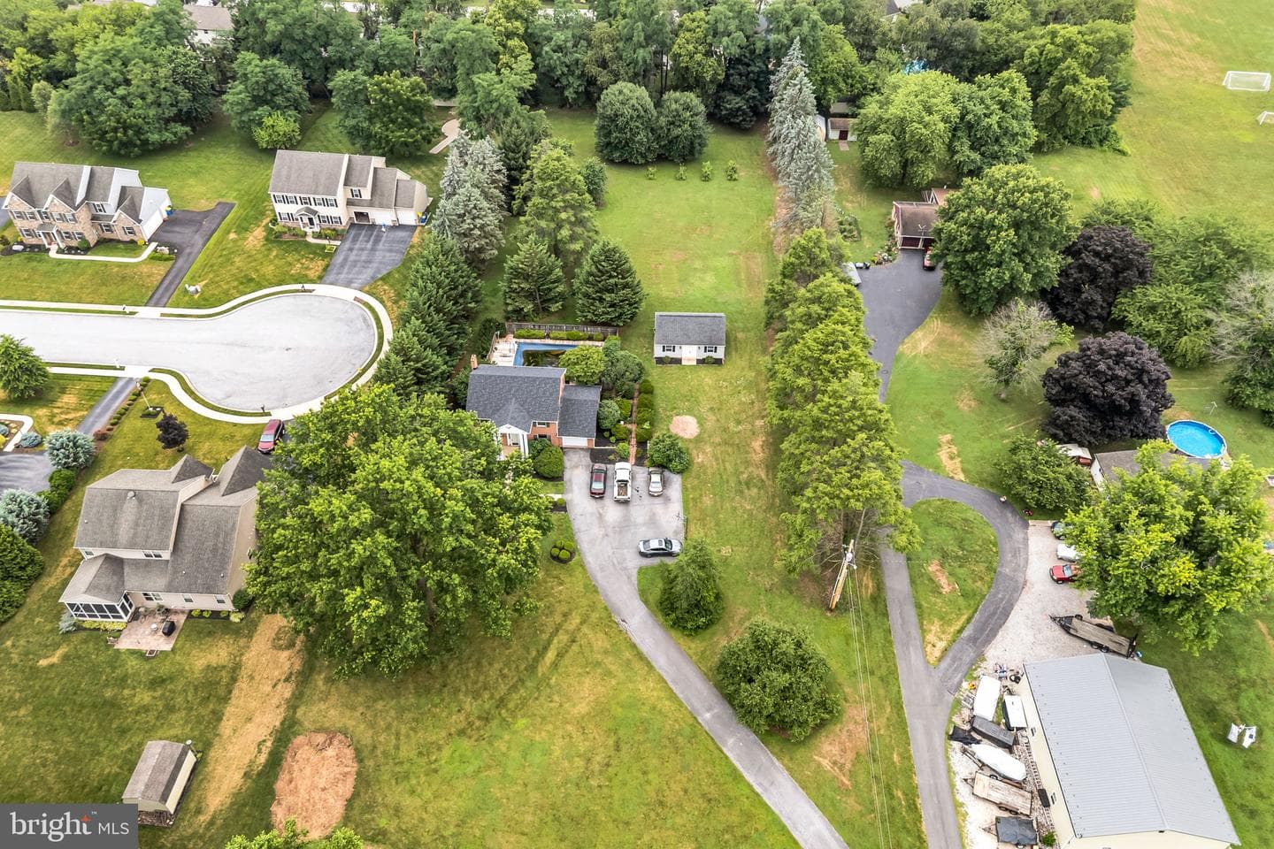 811 Greenbriar Road photo 50
