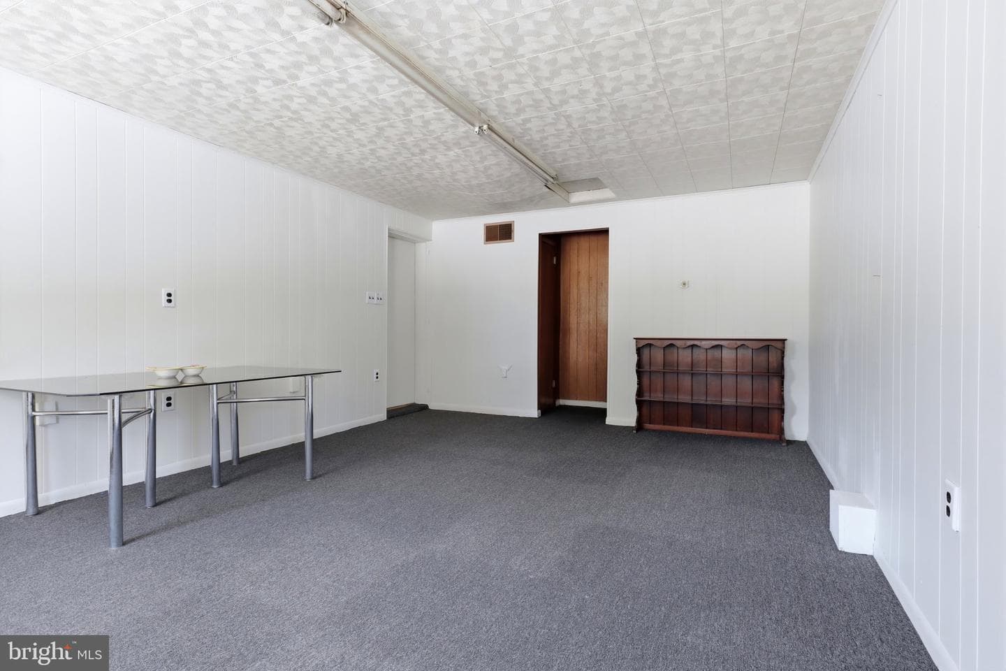 2260 S George Street photo 33