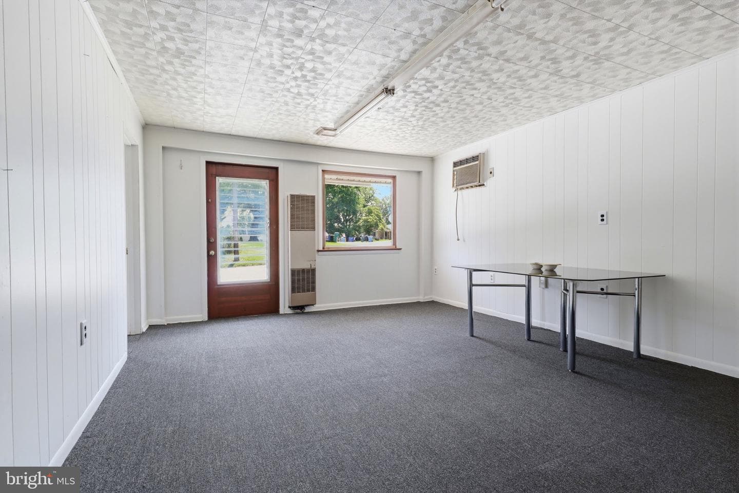 2260 S George Street photo 34