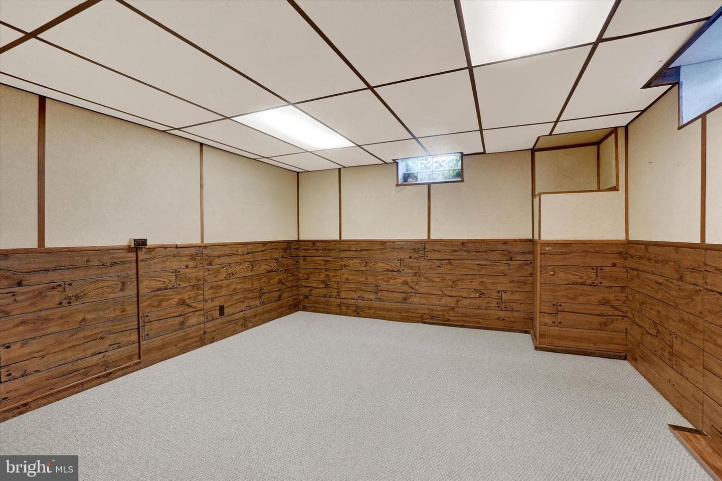 406 Beaumont Road photo 20