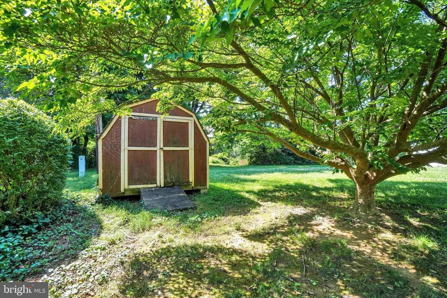 406 Beaumont Road photo 28