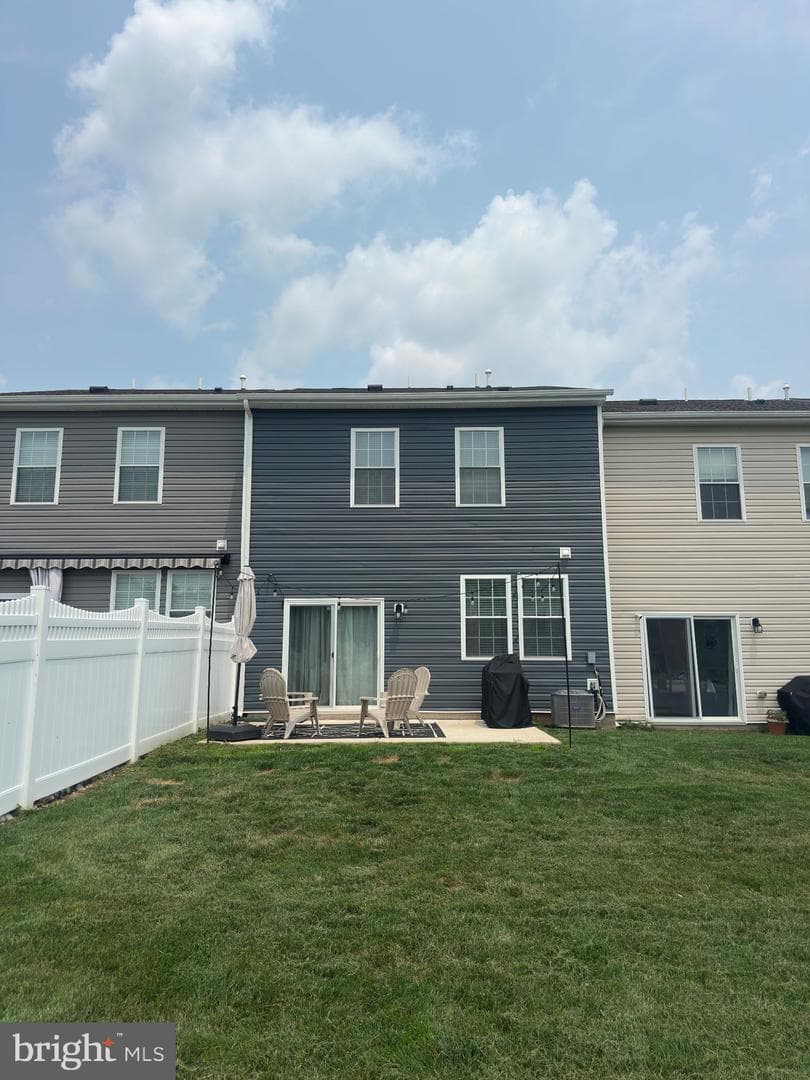 350 Locust Run Drive photo 2