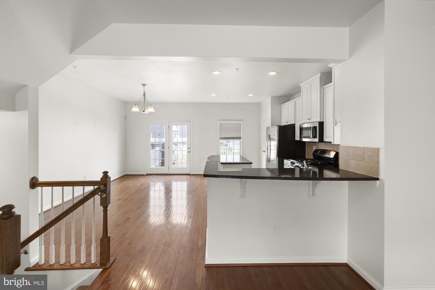 418 Charles Avenue photo 17