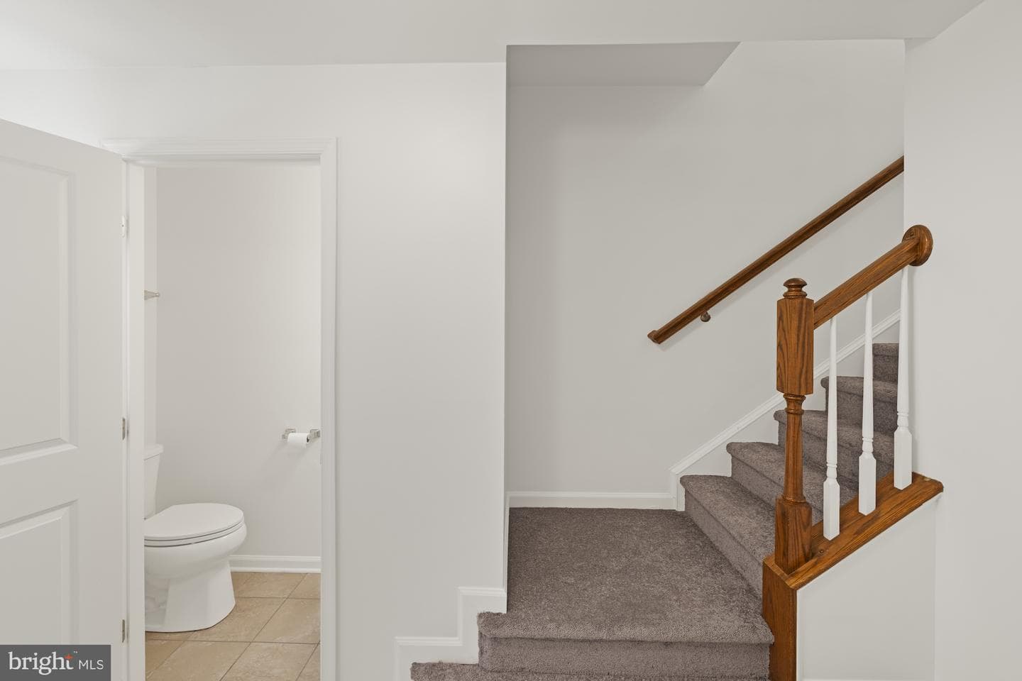 418 Charles Avenue photo 25
