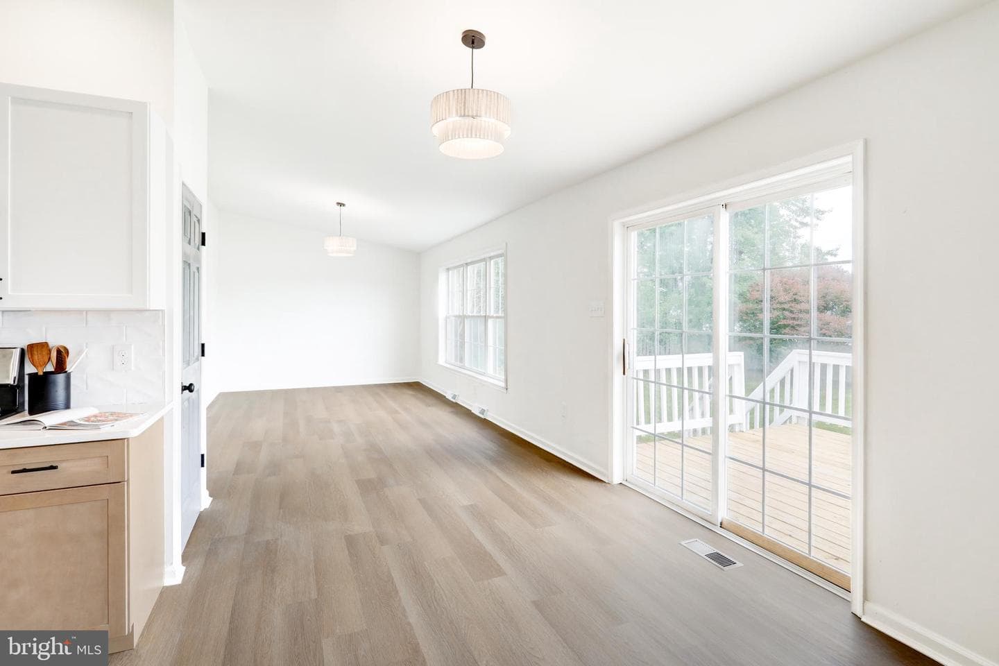 953 Campbell Road photo 14