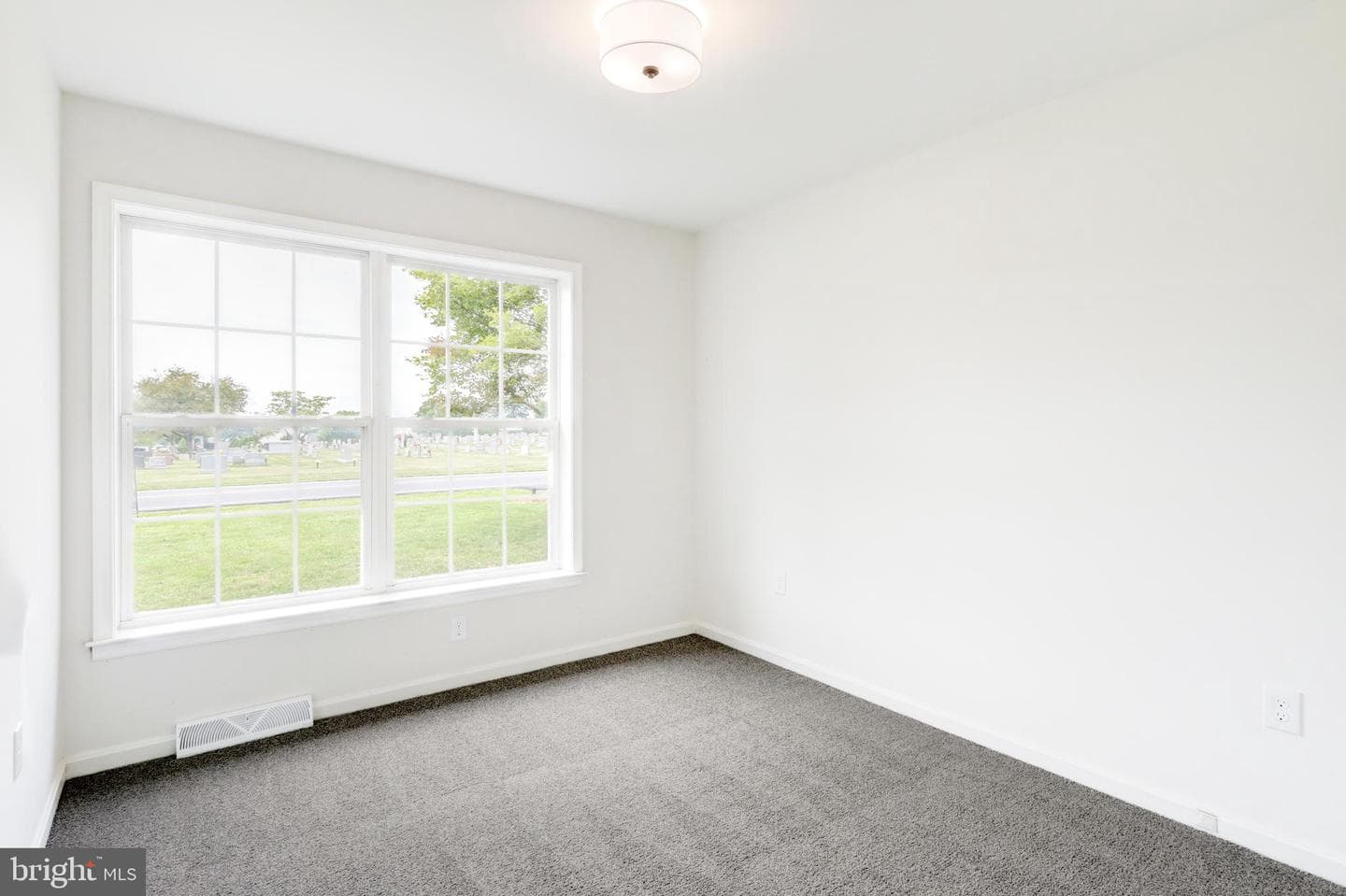 953 Campbell Road photo 16