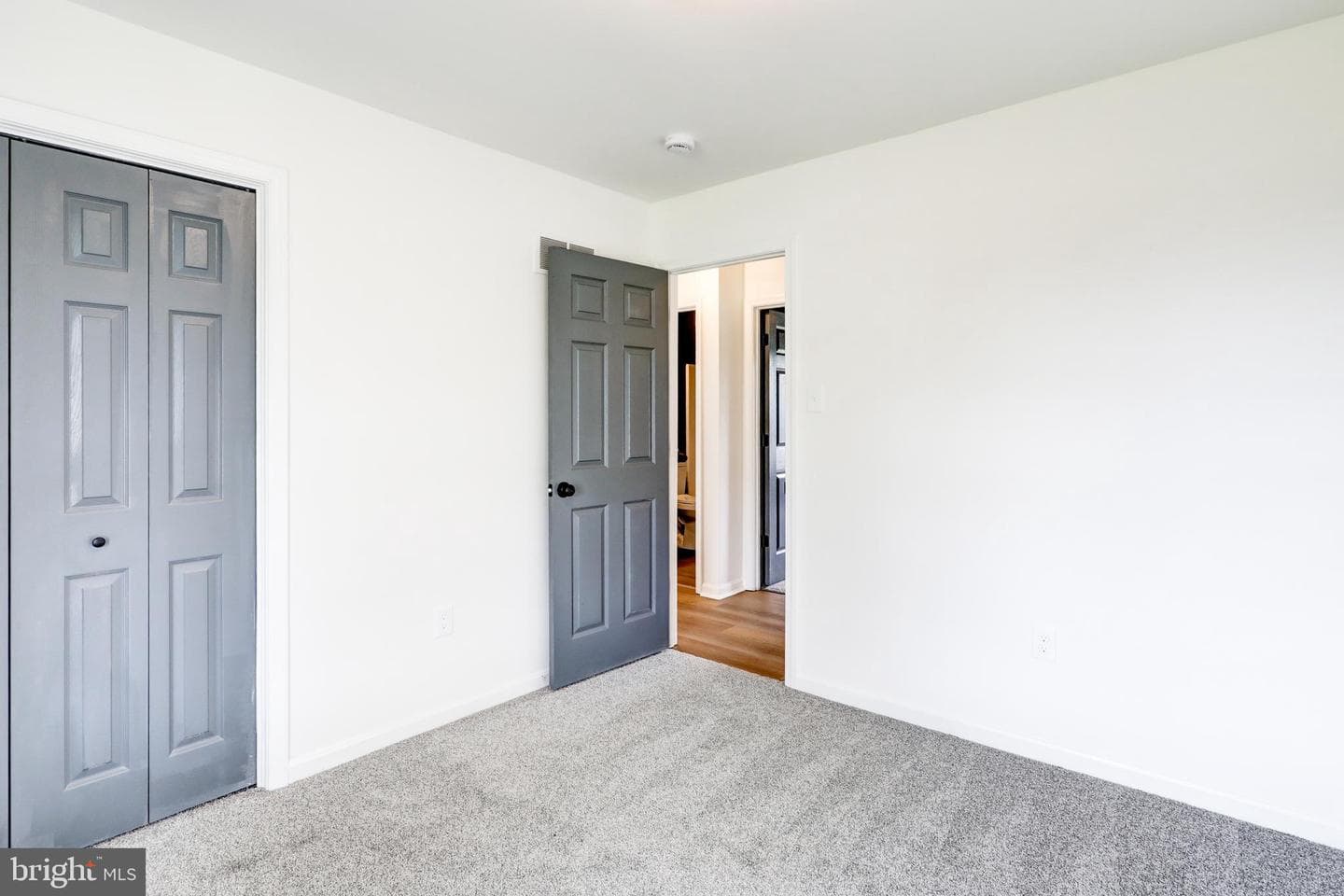 953 Campbell Road photo 19