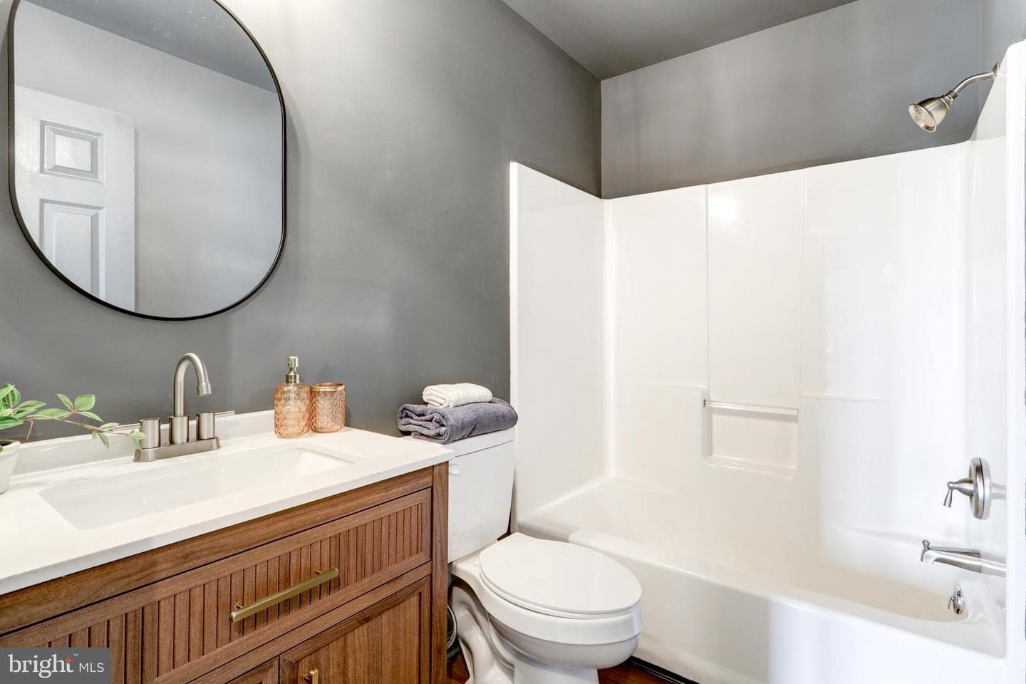953 Campbell Road photo 20
