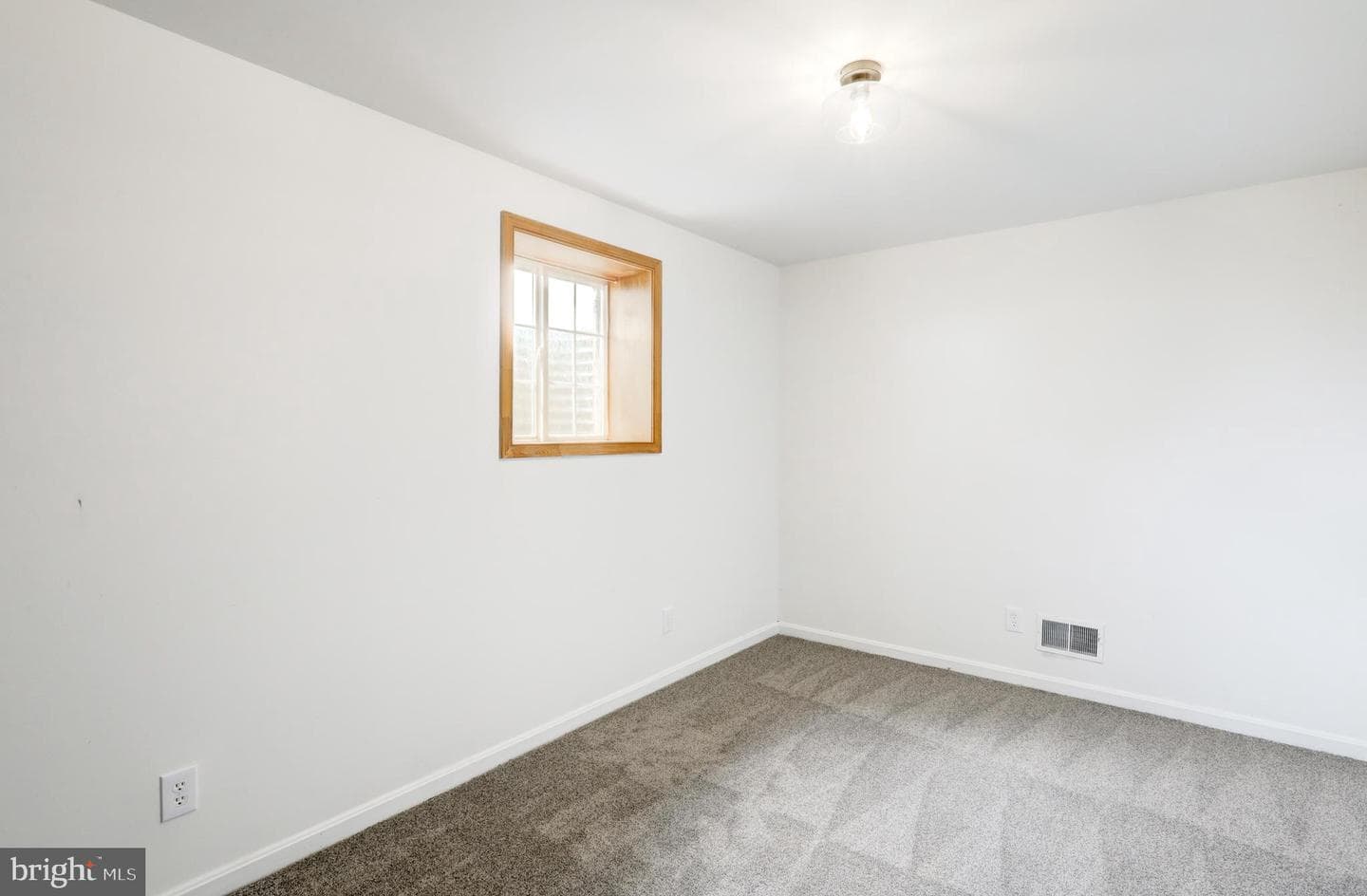 953 Campbell Road photo 31