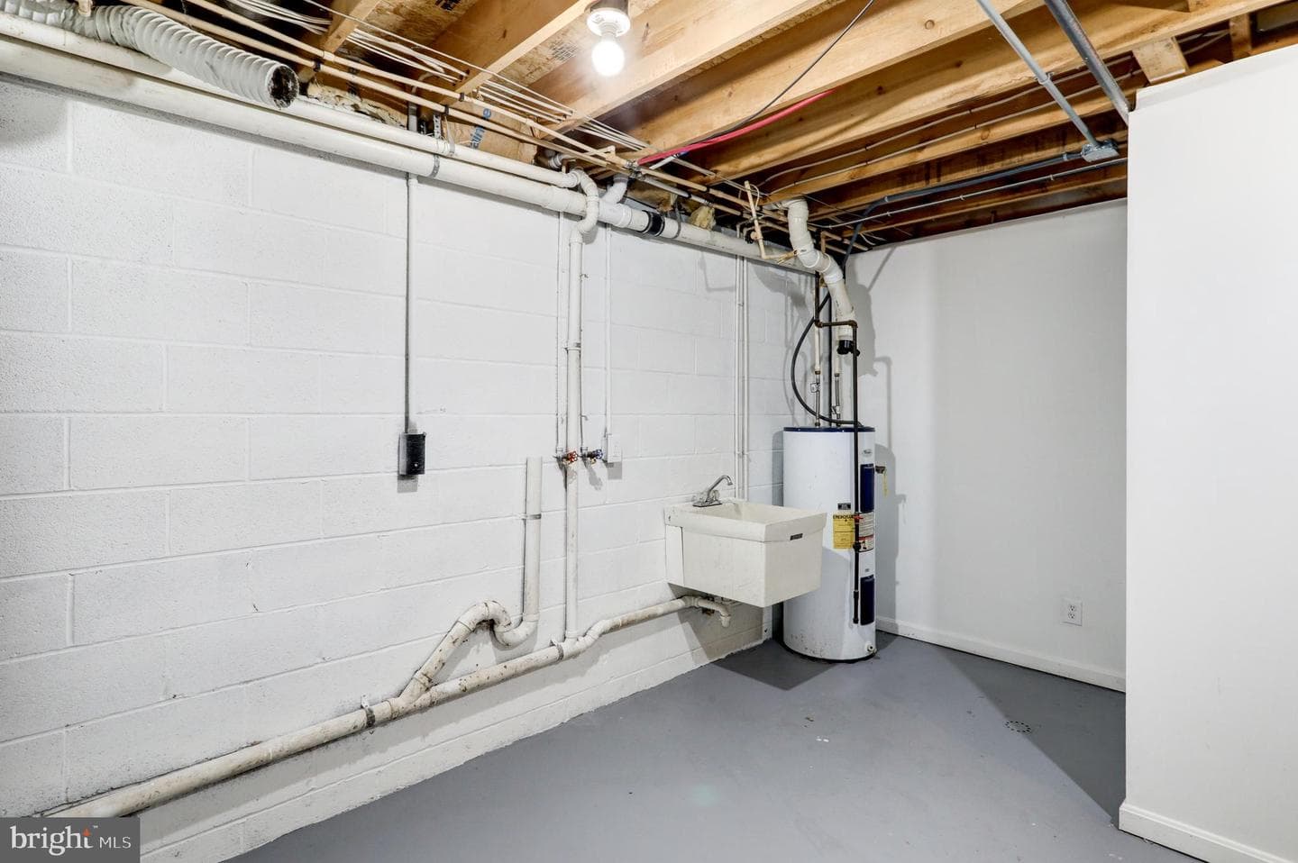 953 Campbell Road photo 34