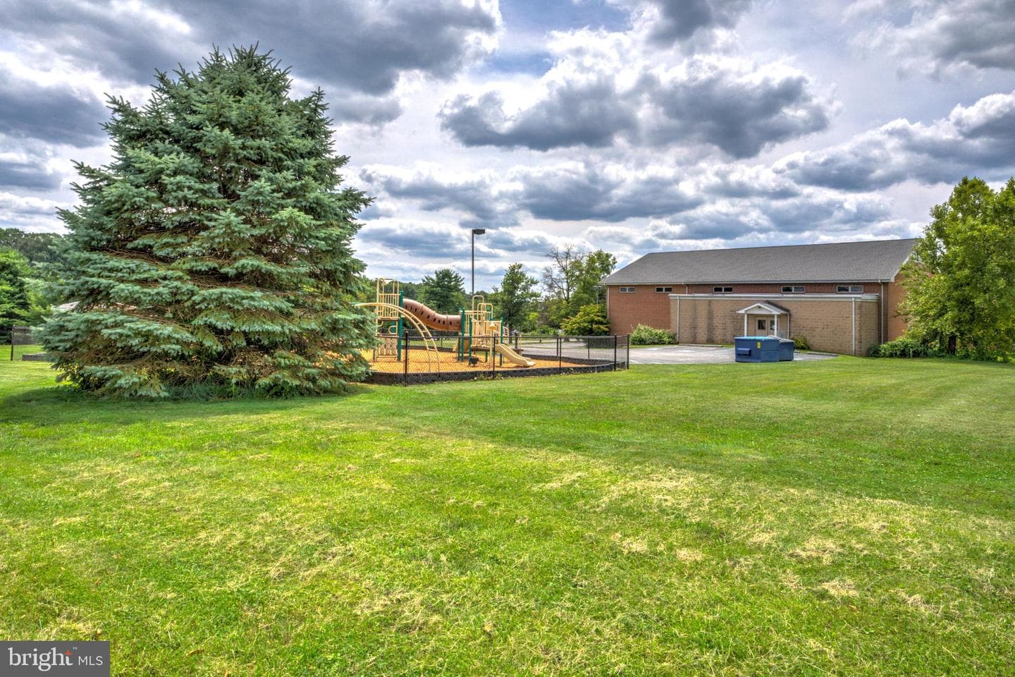 953 Campbell Road photo 52
