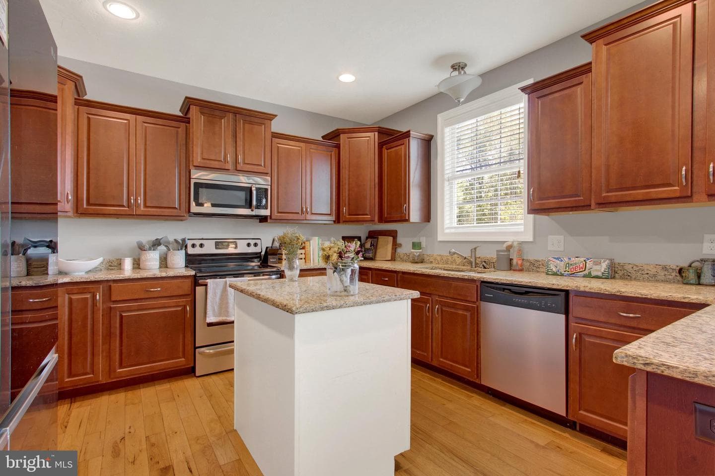 1950 Oakwood Drive photo 8