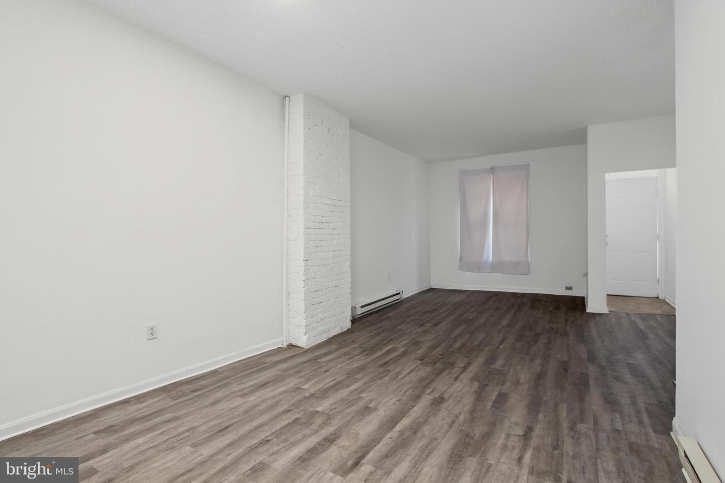 460 S Pershing Avenue photo 10