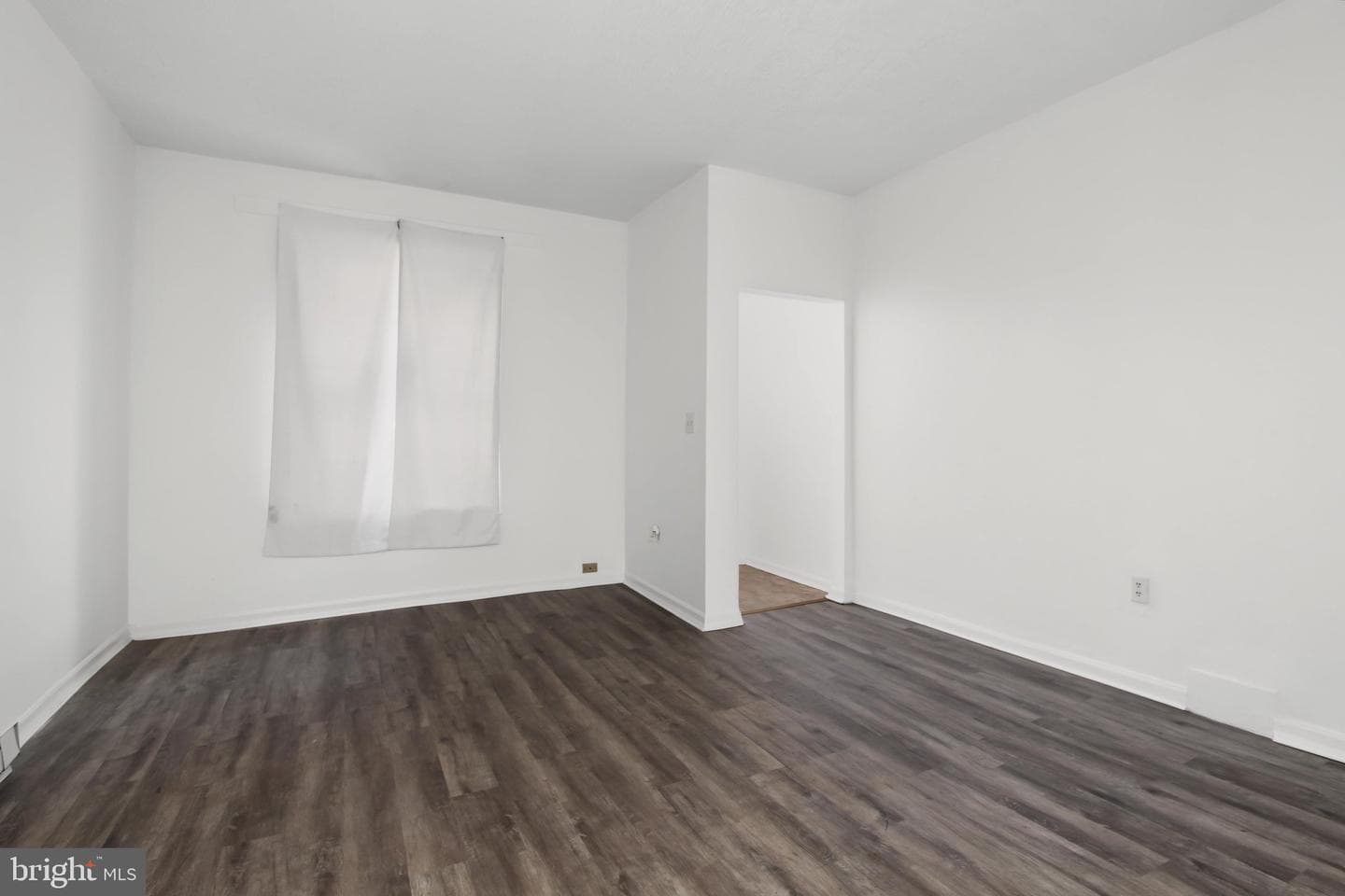 460 S Pershing Avenue photo 6
