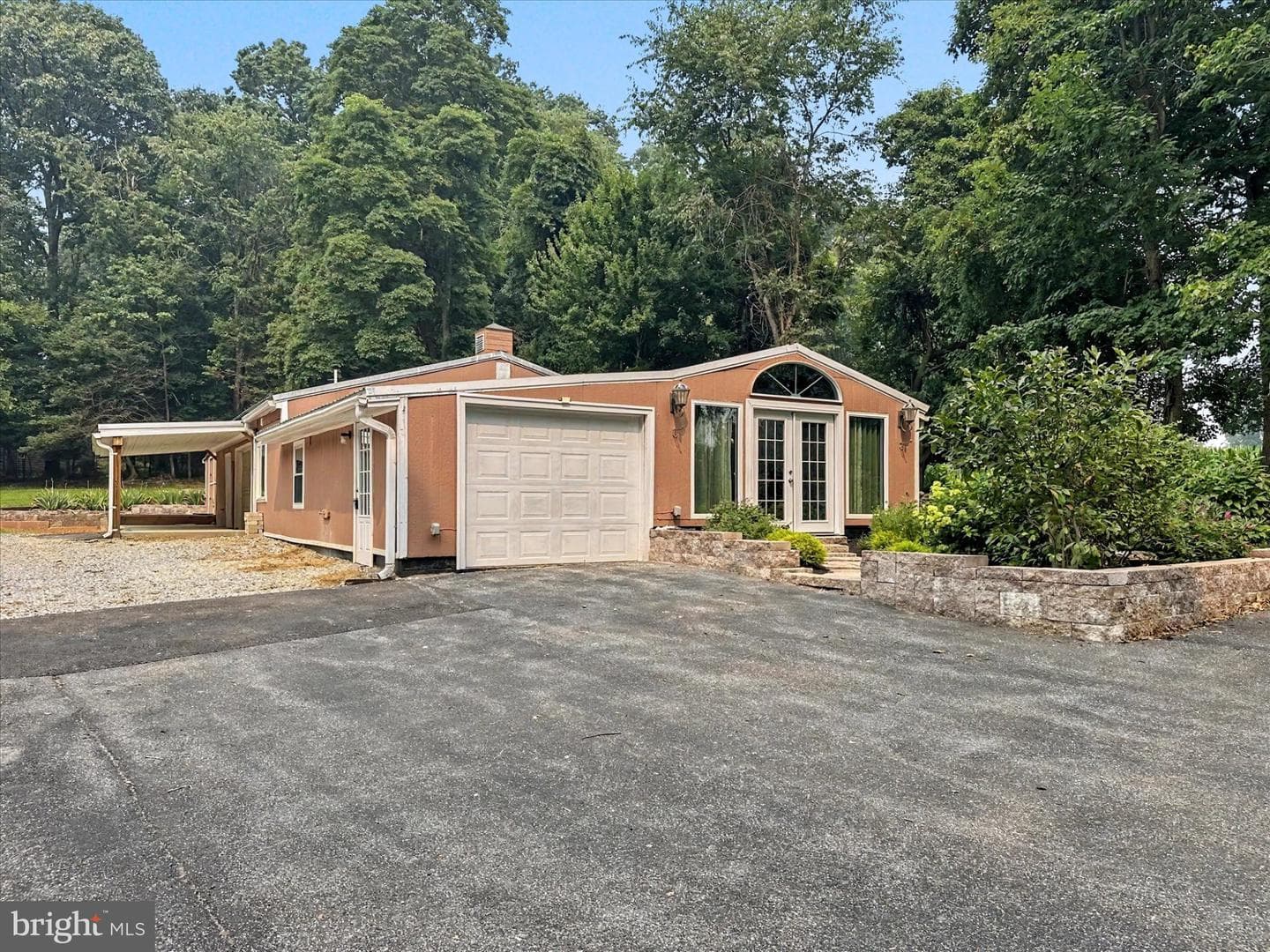 19717 Five Forks Road photo 2