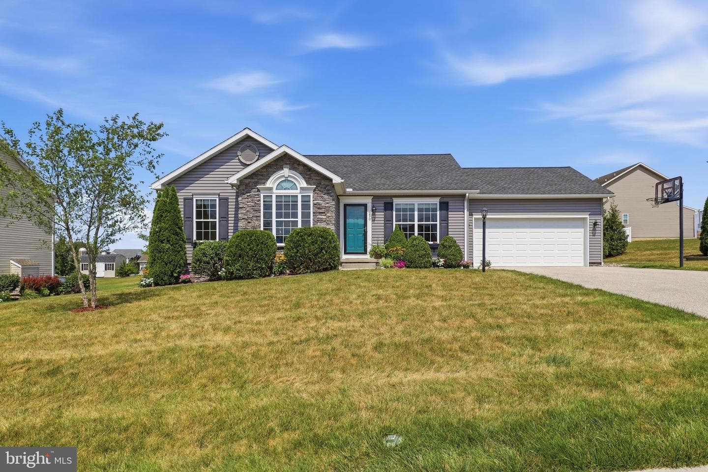 290 N Alpine Drive, York