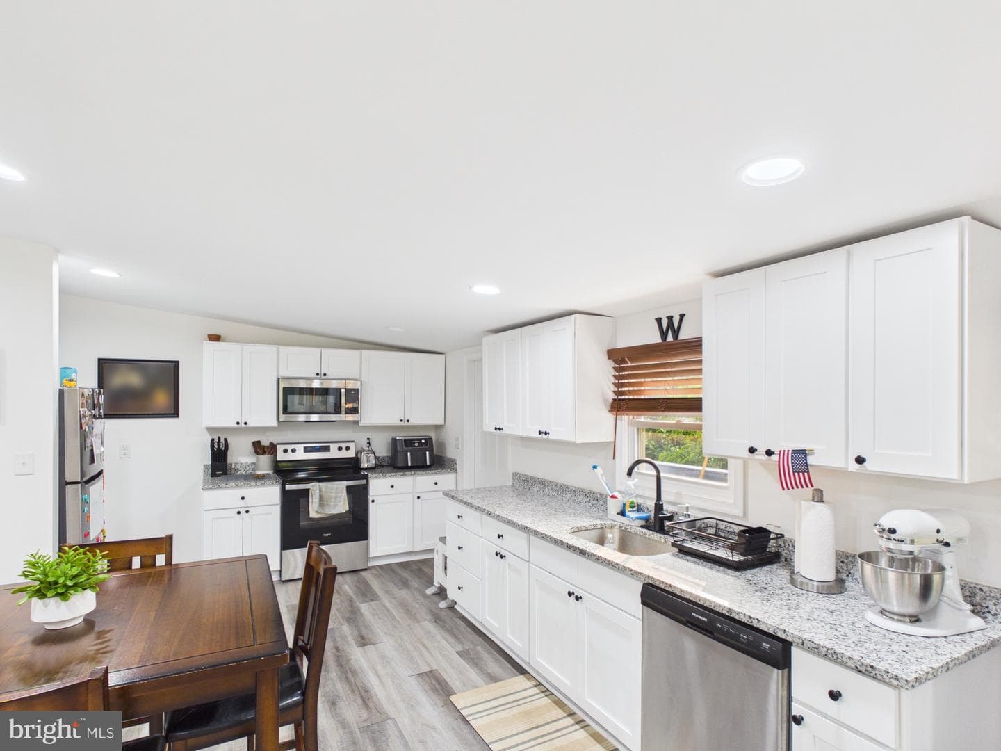 3997 Trone Road photo 12