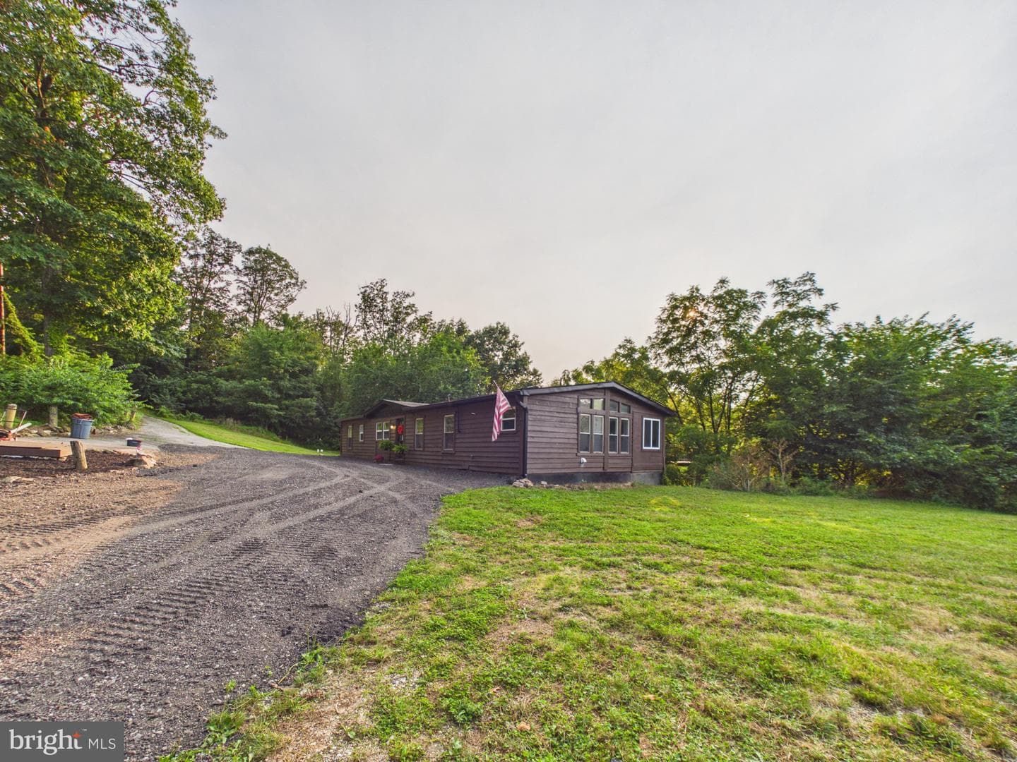 3997 Trone Road photo 7