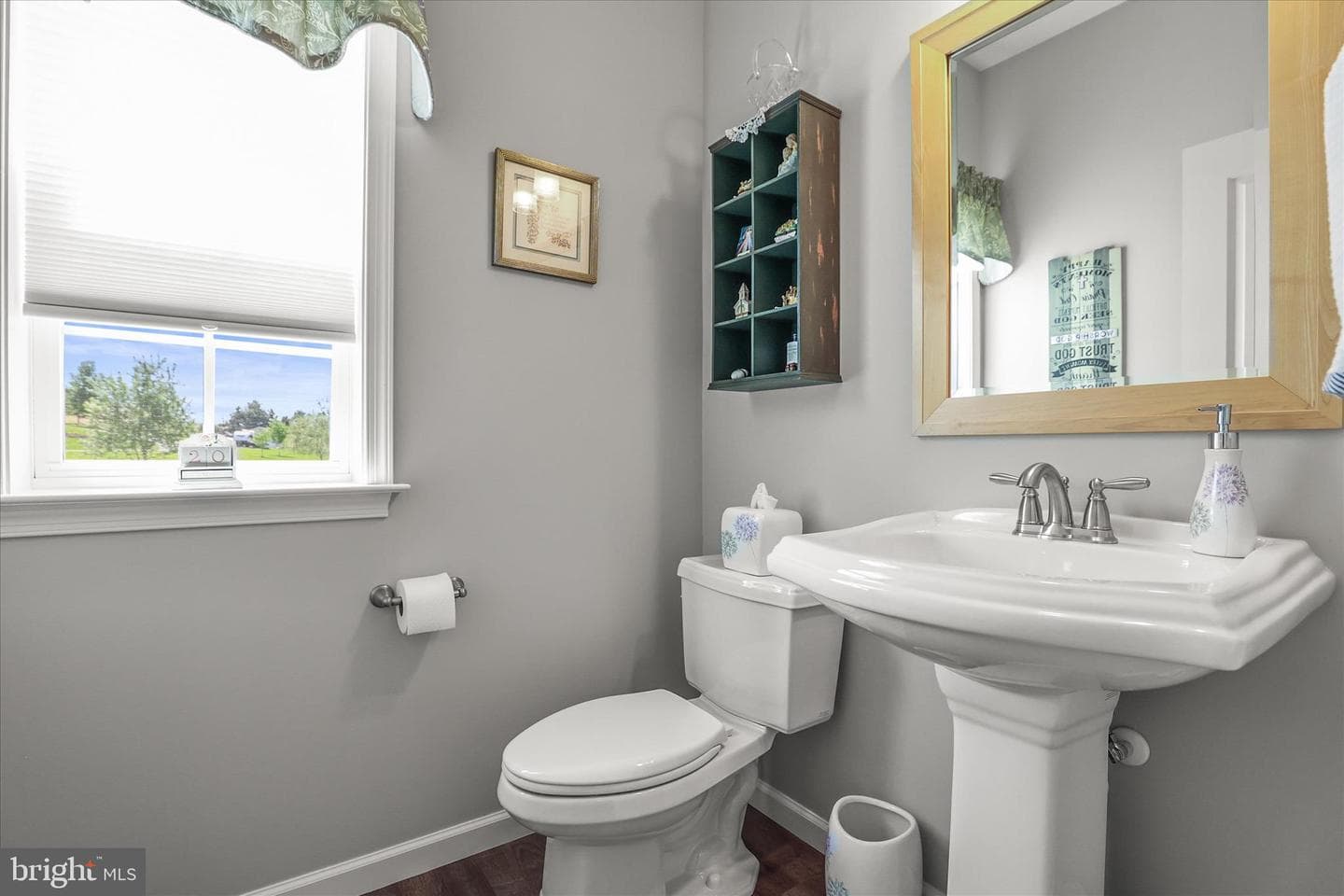 5 Surrey Lane photo 9