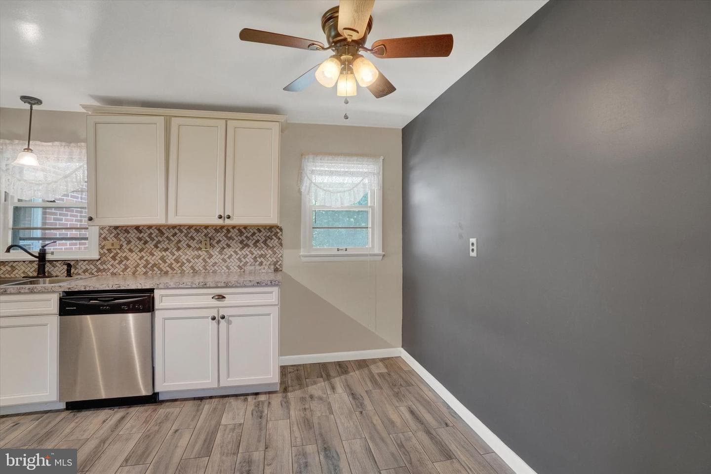 1610 N East Street photo 12