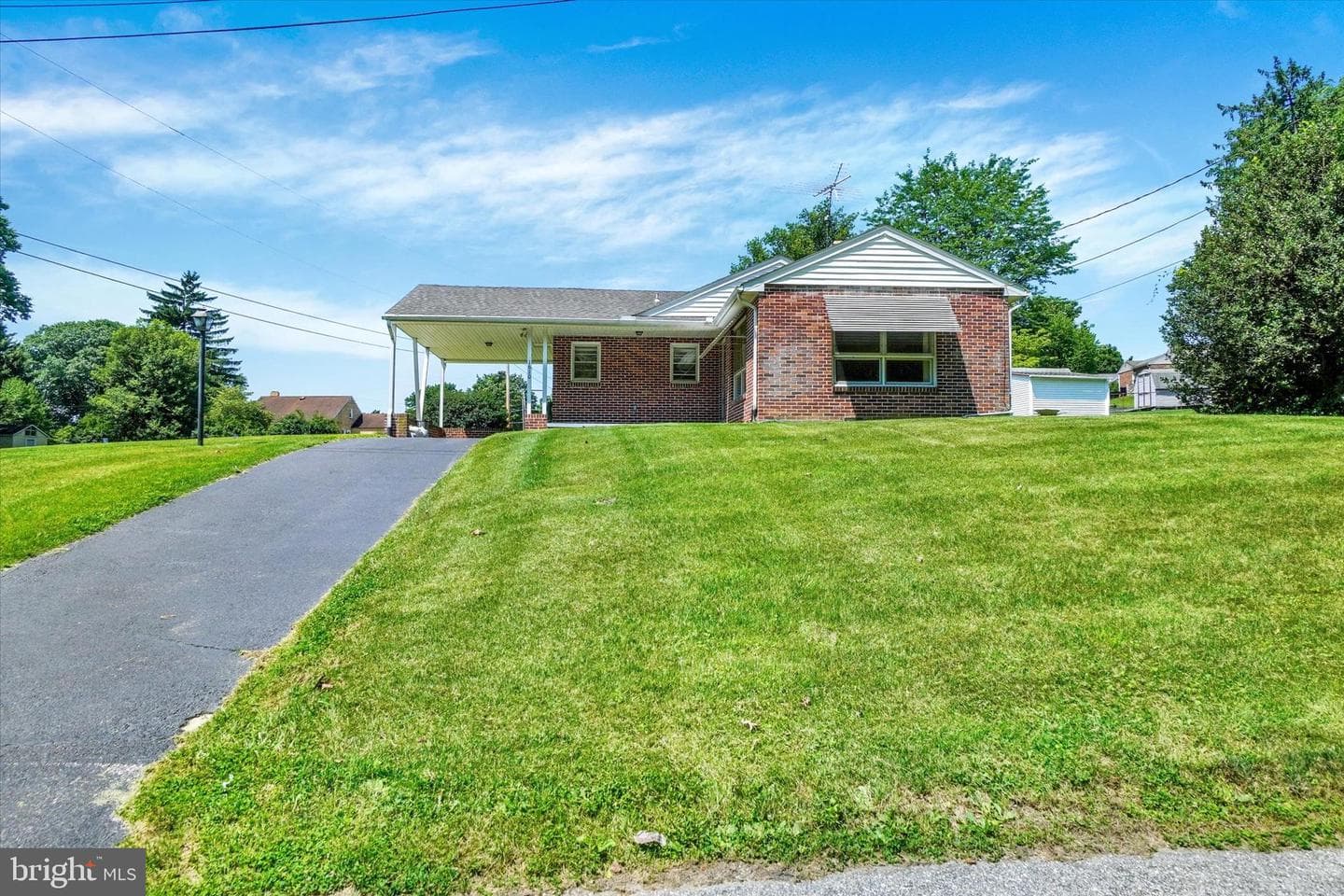 1610 N East Street photo 25