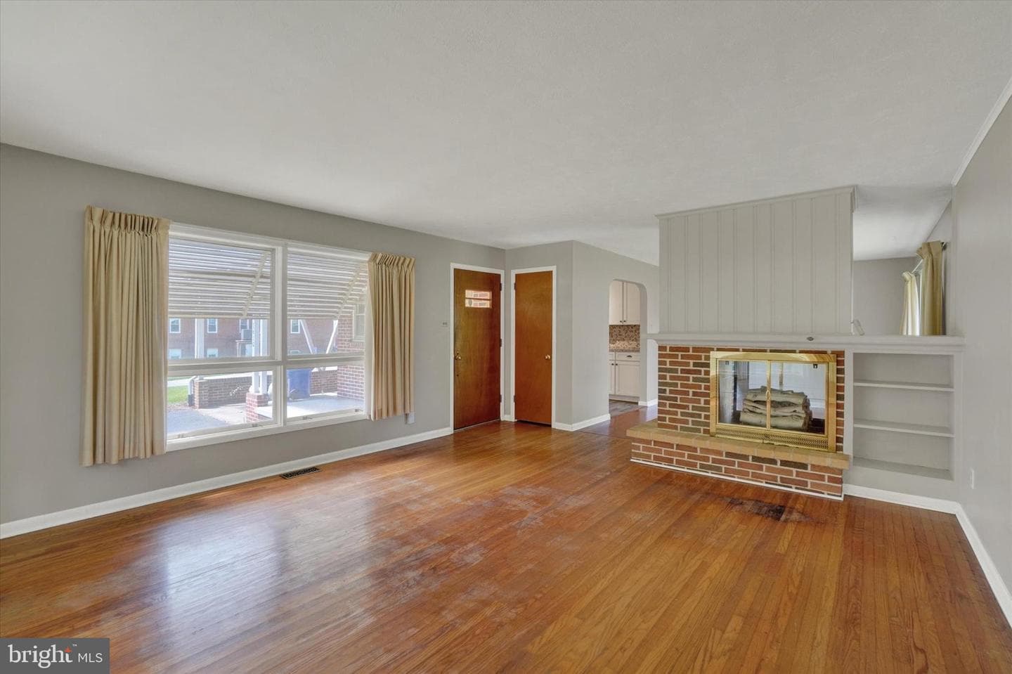1610 N East Street photo 3