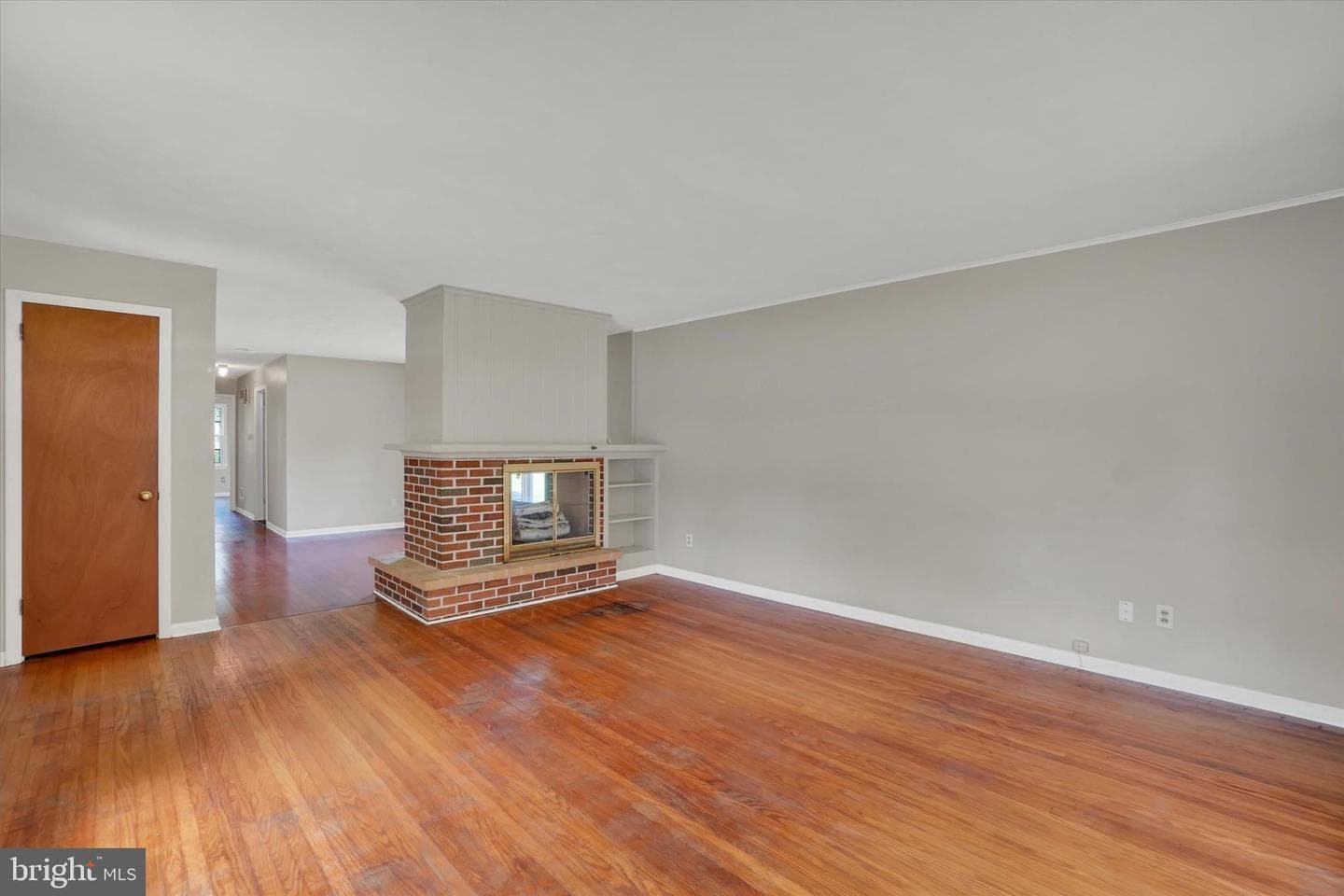 1610 N East Street photo 4