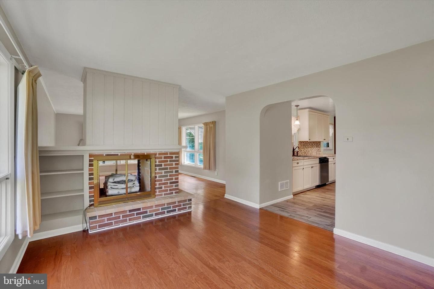 1610 N East Street photo 7