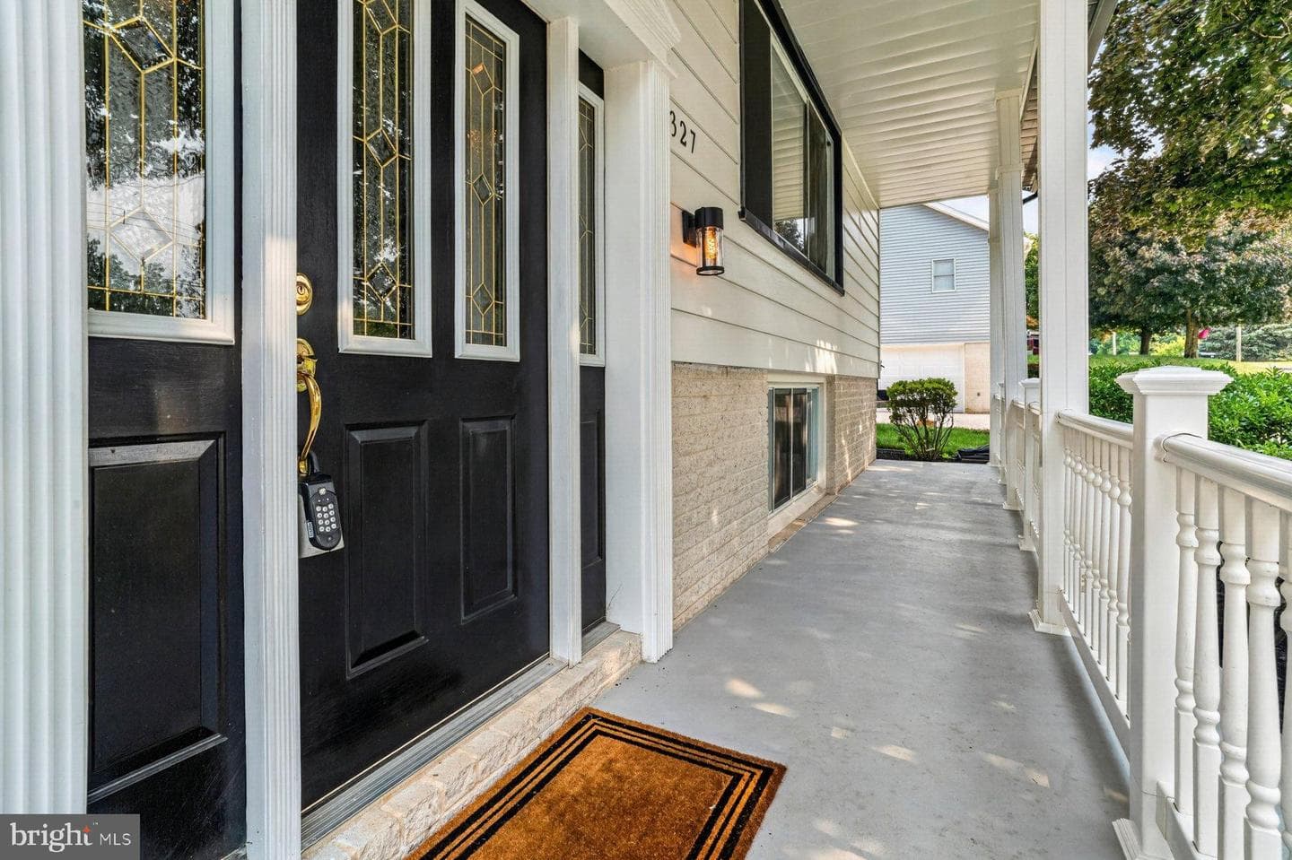 327 S Duke Street photo 3