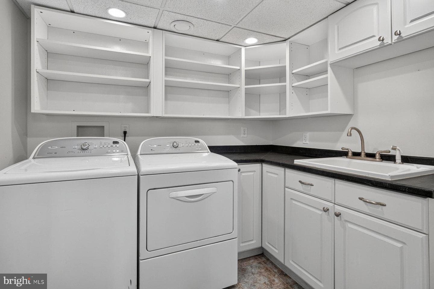 327 S Duke Street photo 45