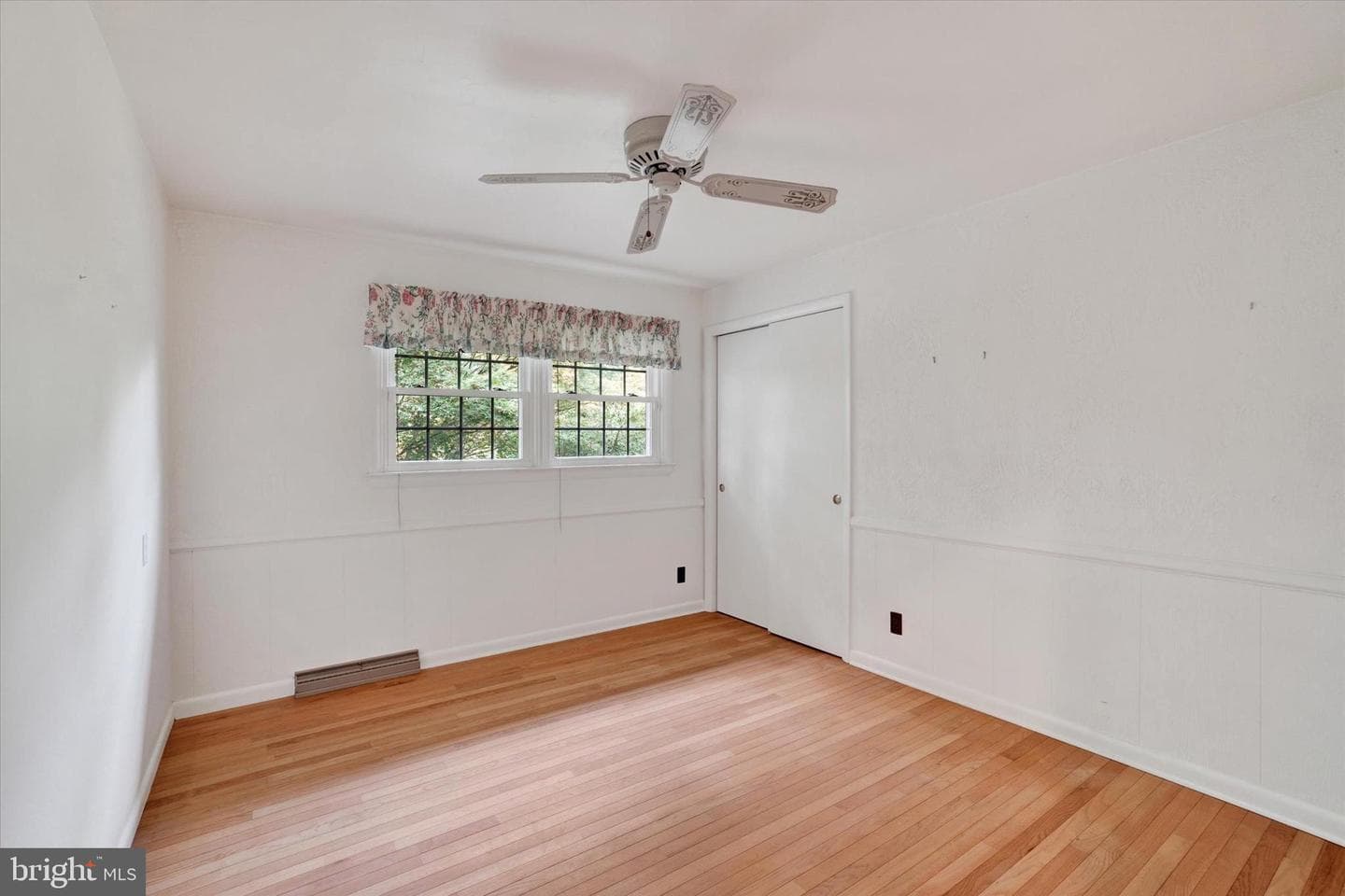 100 Shelbourne Drive photo 28