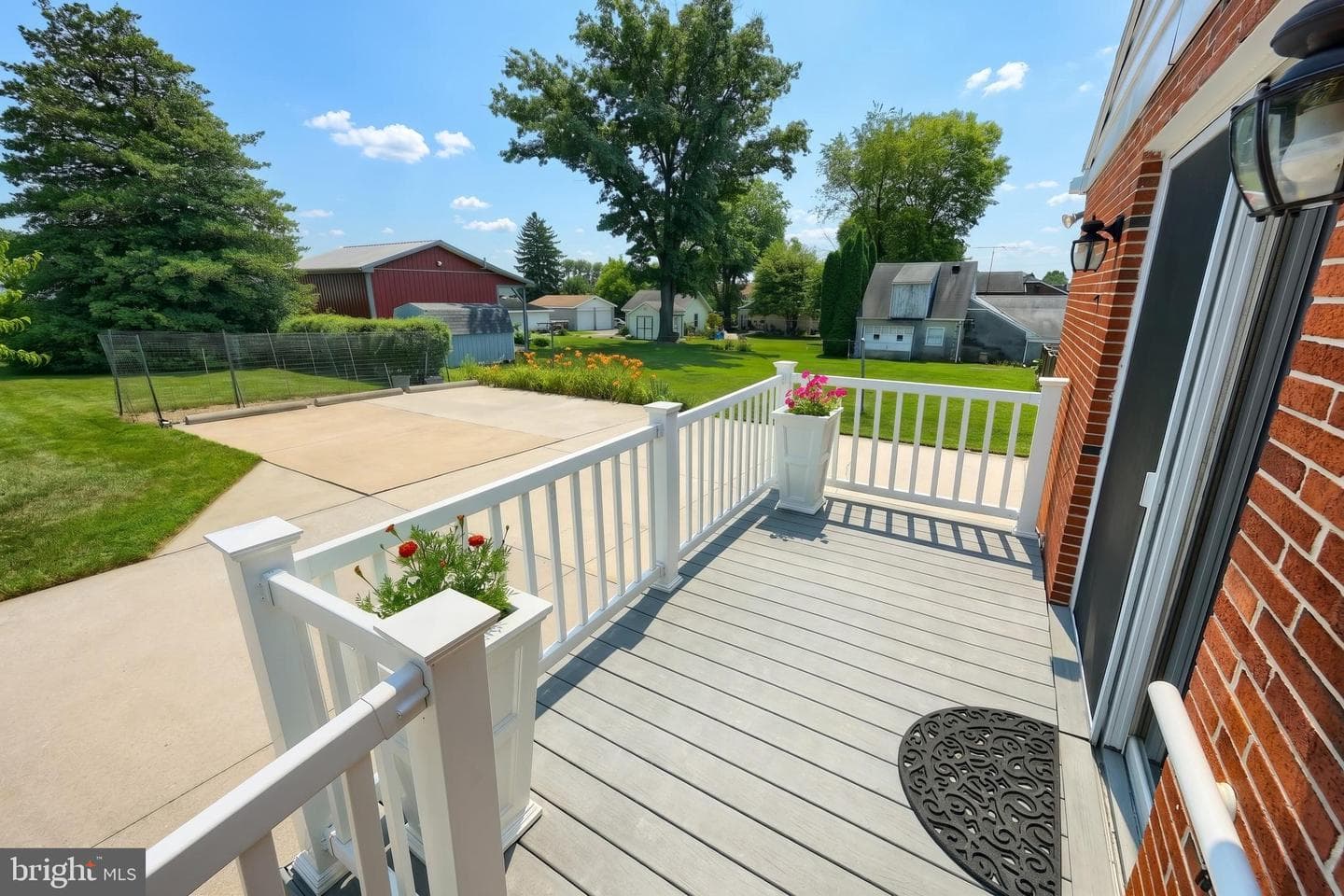 2135 Pleasant View Drive photo 9