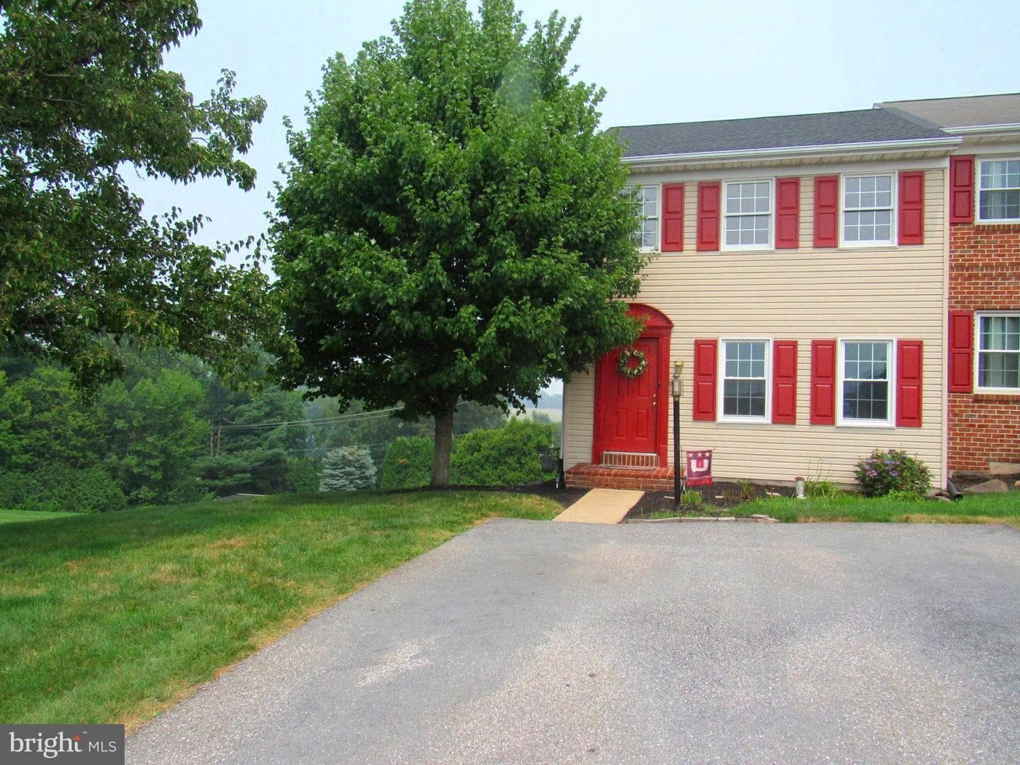 2685 Woodmont Drive, York