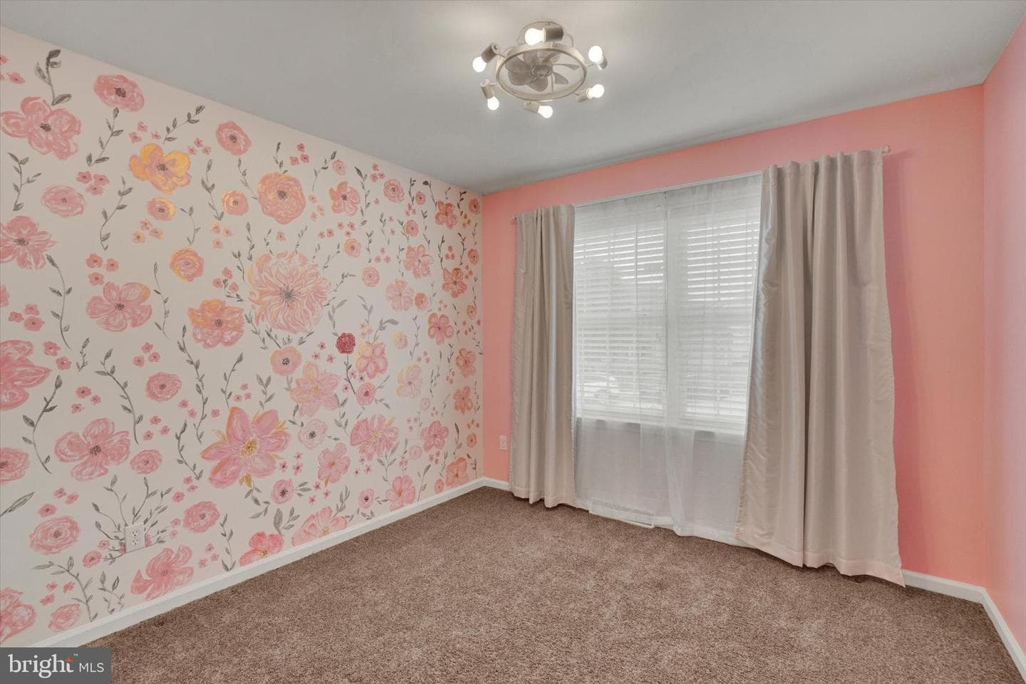 2005 Ashcombe Drive photo 13