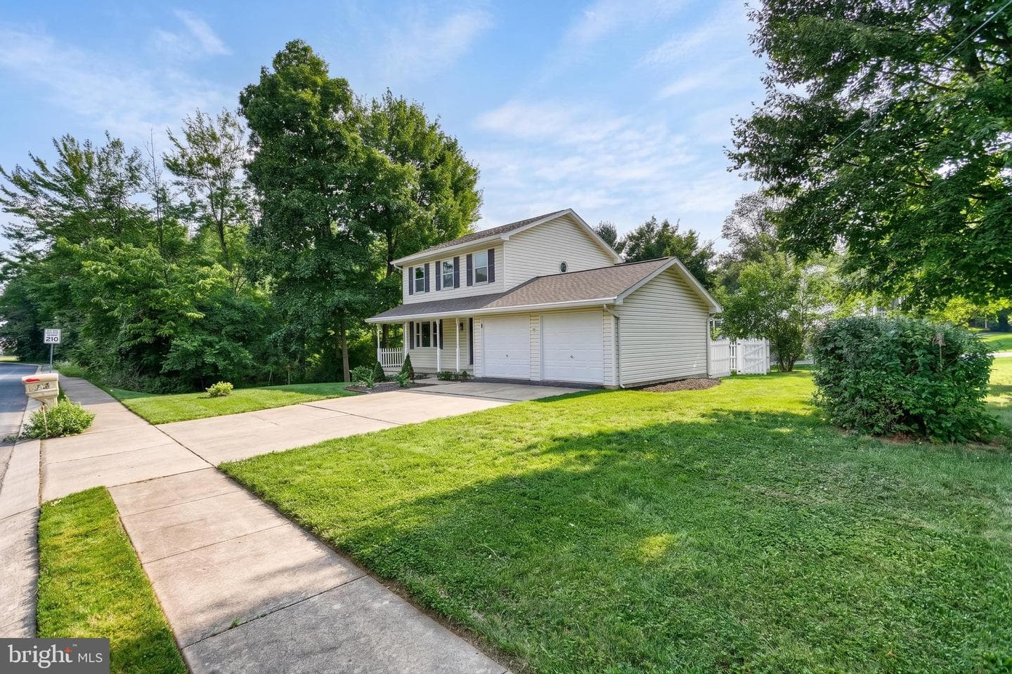 15 Hazel Drive photo 4