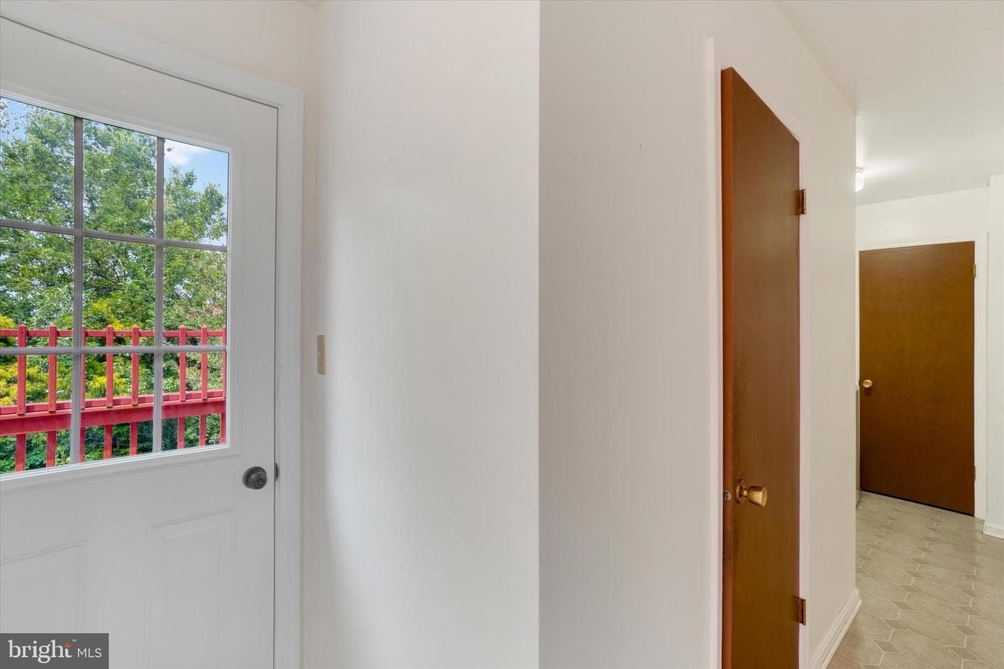3706 Silverwood Drive photo 18