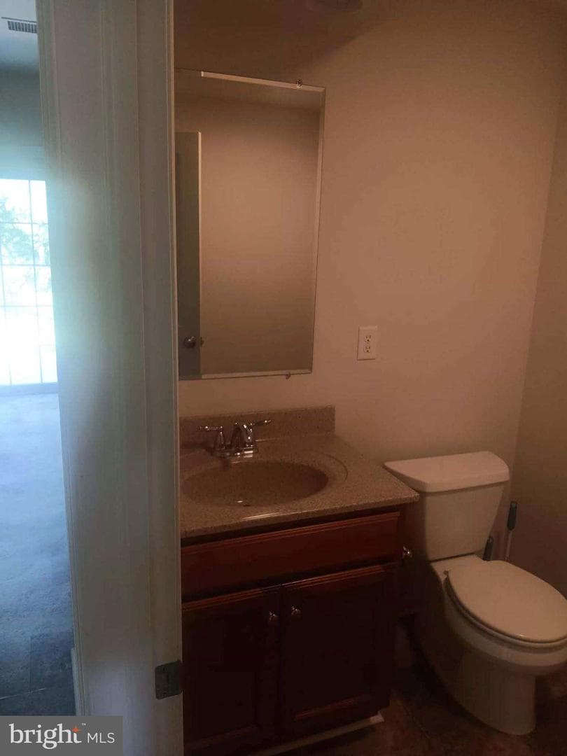 110 Scully Place photo 4